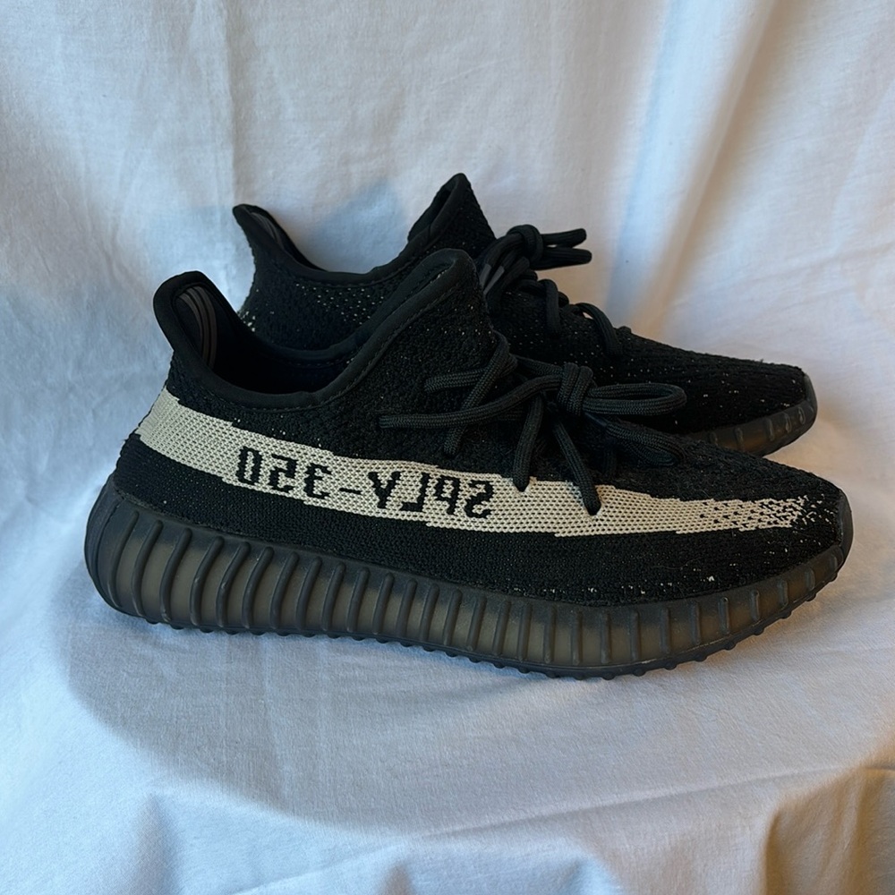 Yeezys size 7.5. Gift from an ex, will let go for cheap